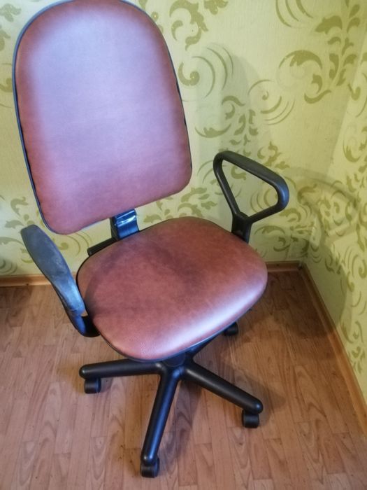 Продам детское кресло