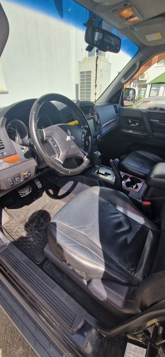 Продам Mitsubishi Pajero 4 ,2008