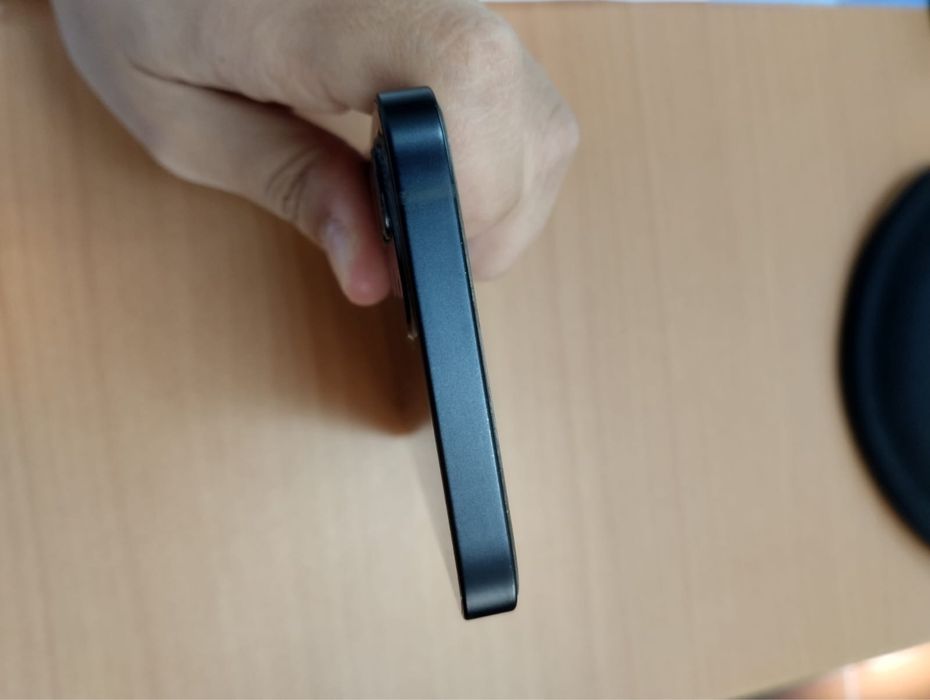 Iphone 12 preto usado