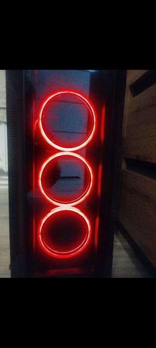 Komputer gamingowy do gier AMD ryzen 5 b550 16gb ram Radeon 8GB  SSD