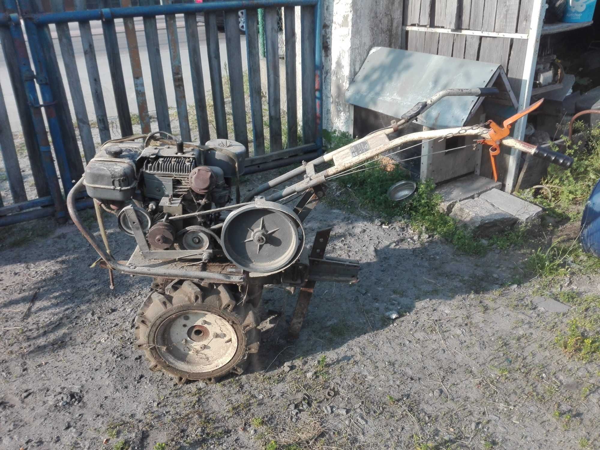 Traktorek MotoWolk, jednoosiowy ogrodniczy dzik,zestaw,dwie szt.