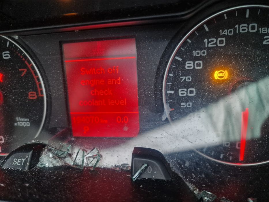 Audi A4 B8 запчастини розбірка