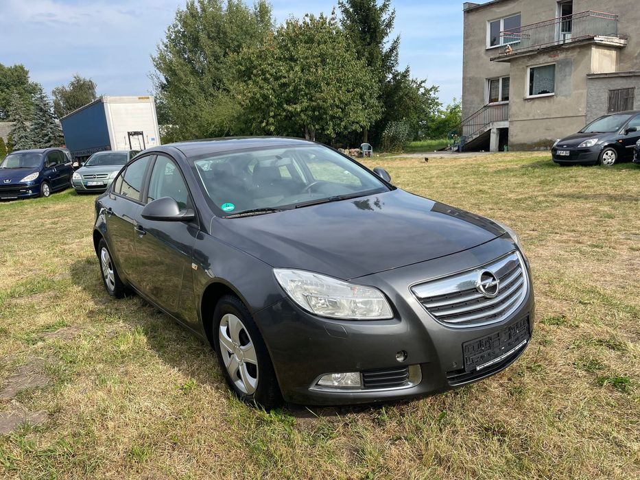 Opel Insignia Bezwypadkowy, PDC, Tempomat, Hak, ISOFIX, Grzane fotele, z Niemiec !