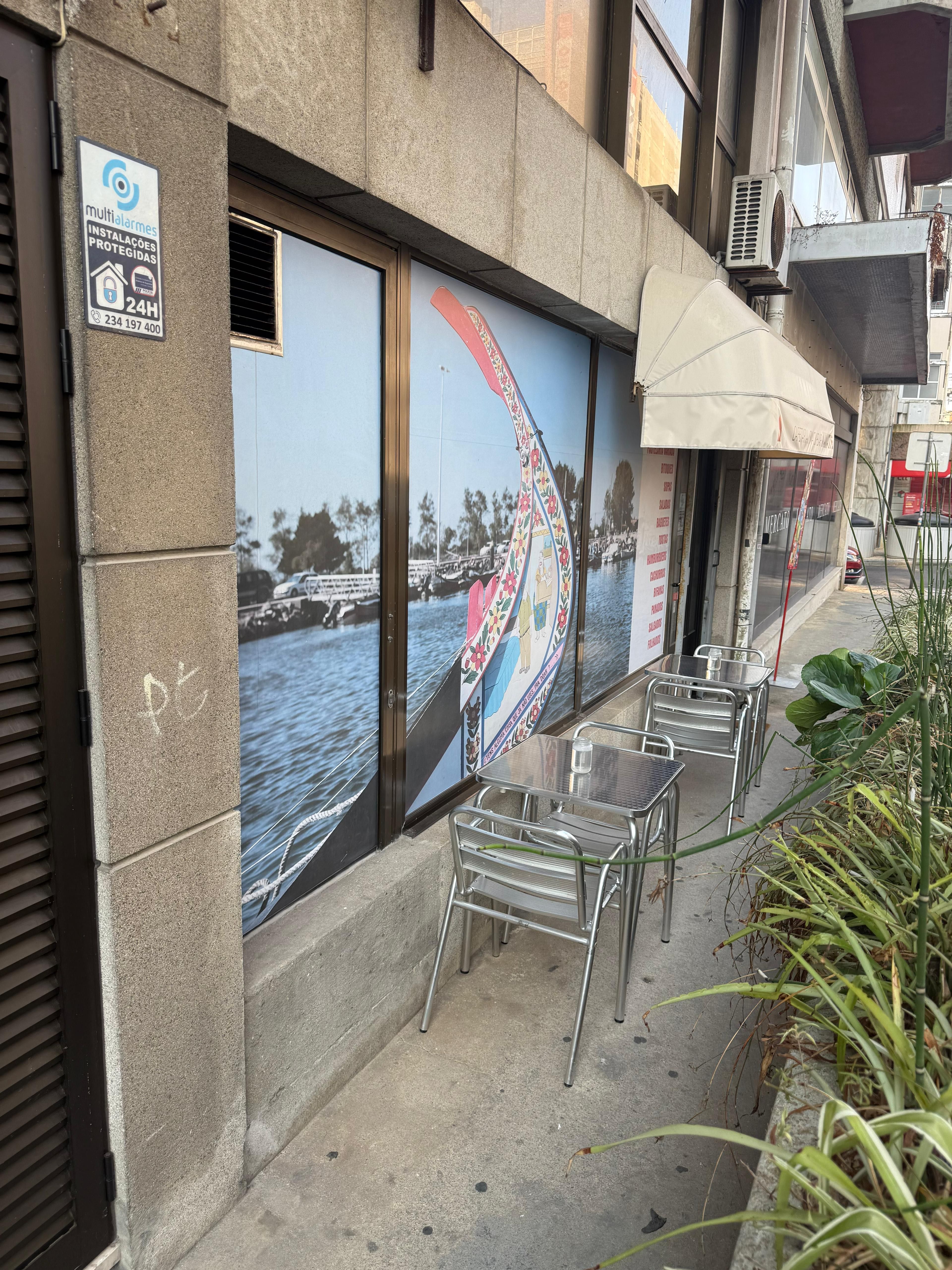 Trespasse de Cafetaria/Snack Bar, no centro da cidade de Aveiro!