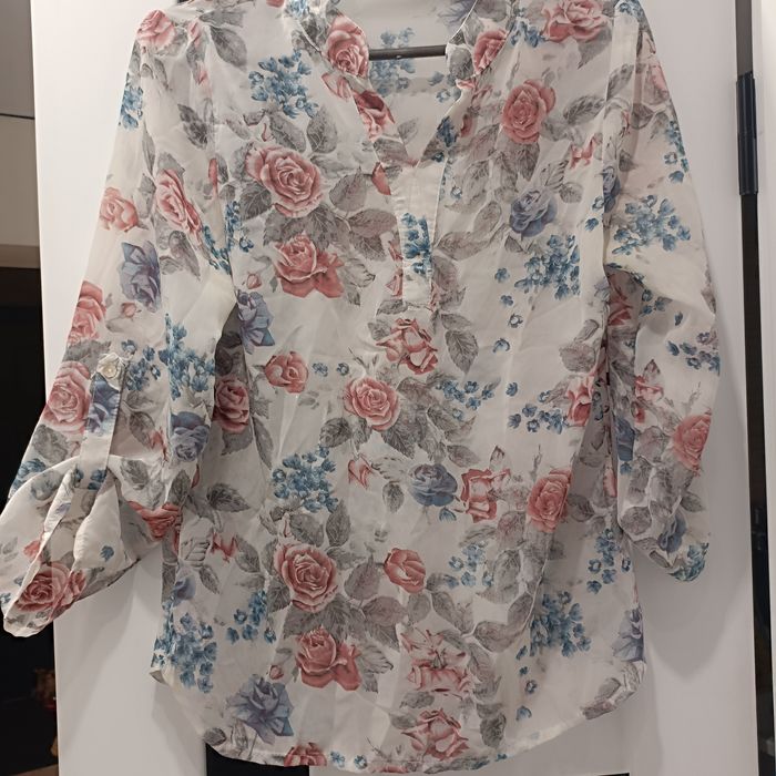 Блузи розмірів С