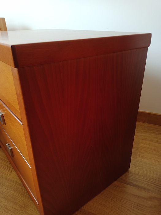 Mesa de cabeceira