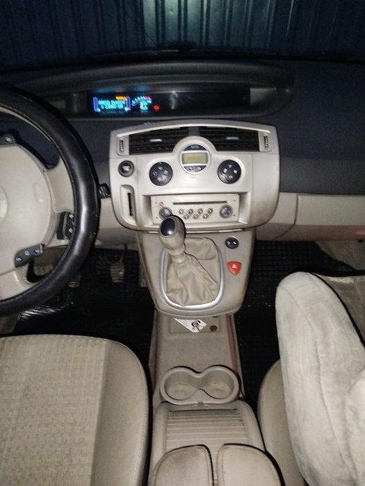 Продам Рено град сценік