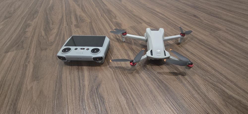 Dji mini 3 + comando RC