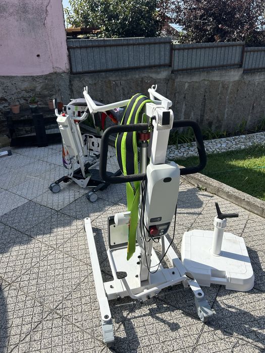 Elevador Hidraulico Motek para idosos