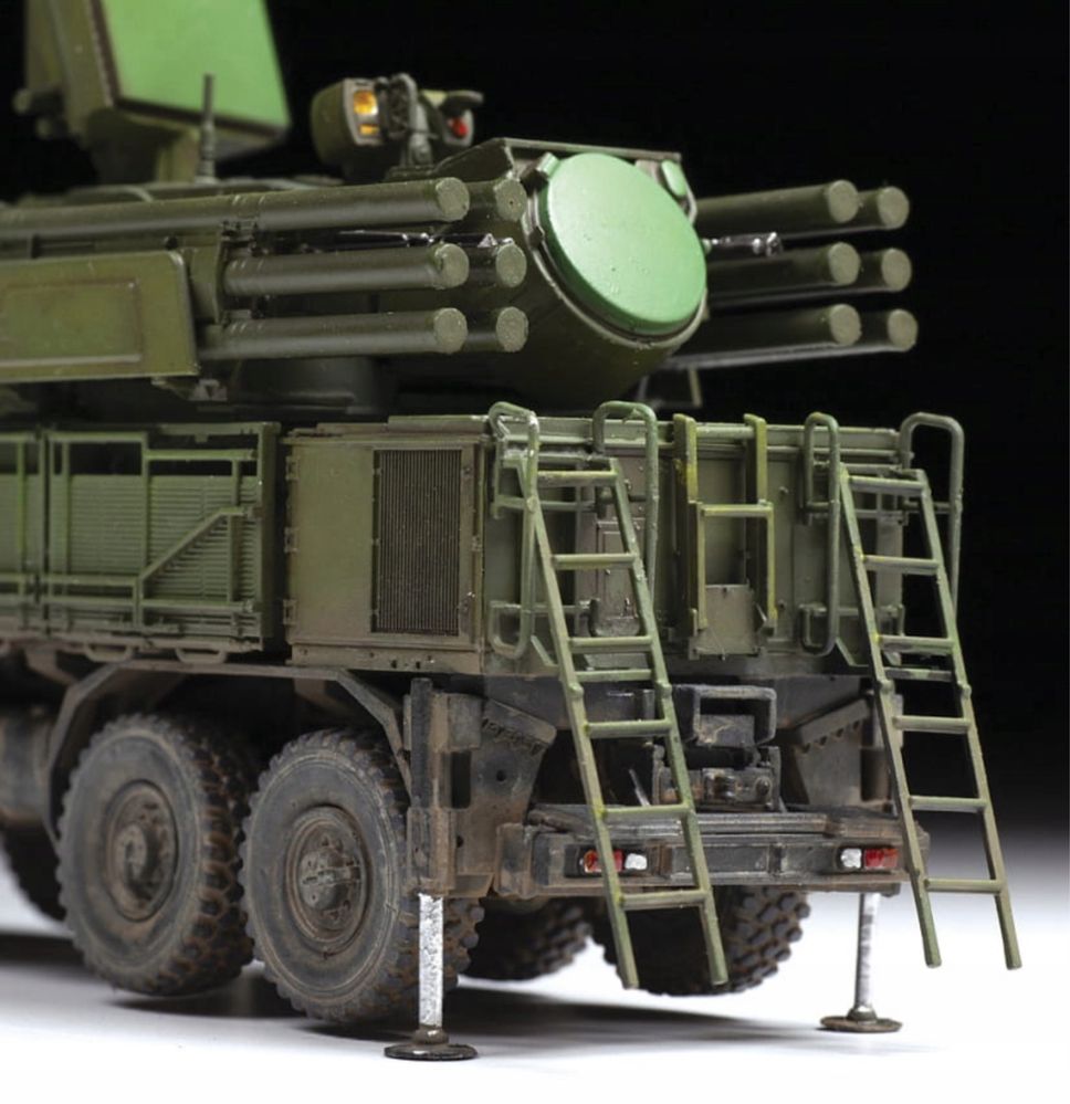 Pojazd ciężarówka Pancyr-S1 (SA-22 Greyhound) model 1:72 Zvezda 5069