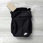 Saszetka nerka nike air swoosh logo czarna black listonoszka torebka