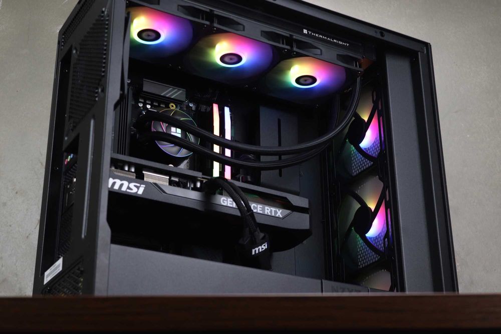 PC Gaming 4K | RTX 5070TI / 7800X3D / 32GB DDR5 / 2TB SSD /WATERCOOLER