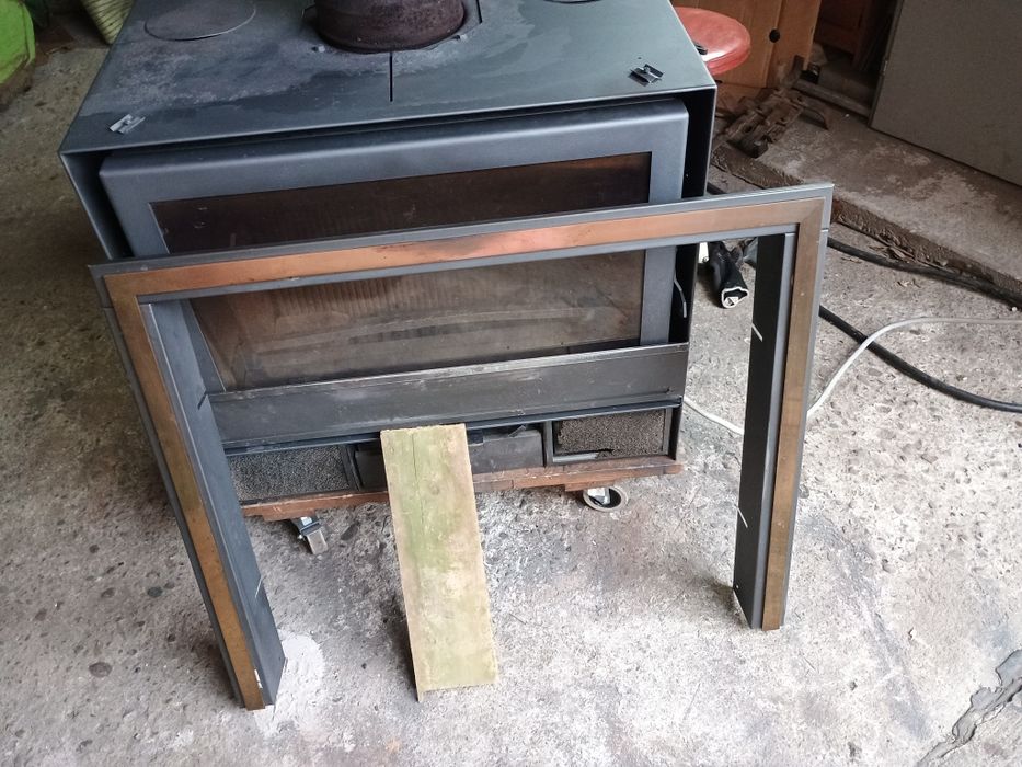 Piec żeliwny do zabudowy