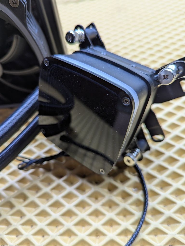Система водяного охолодження Enermax AquaFusion 240 aRGB