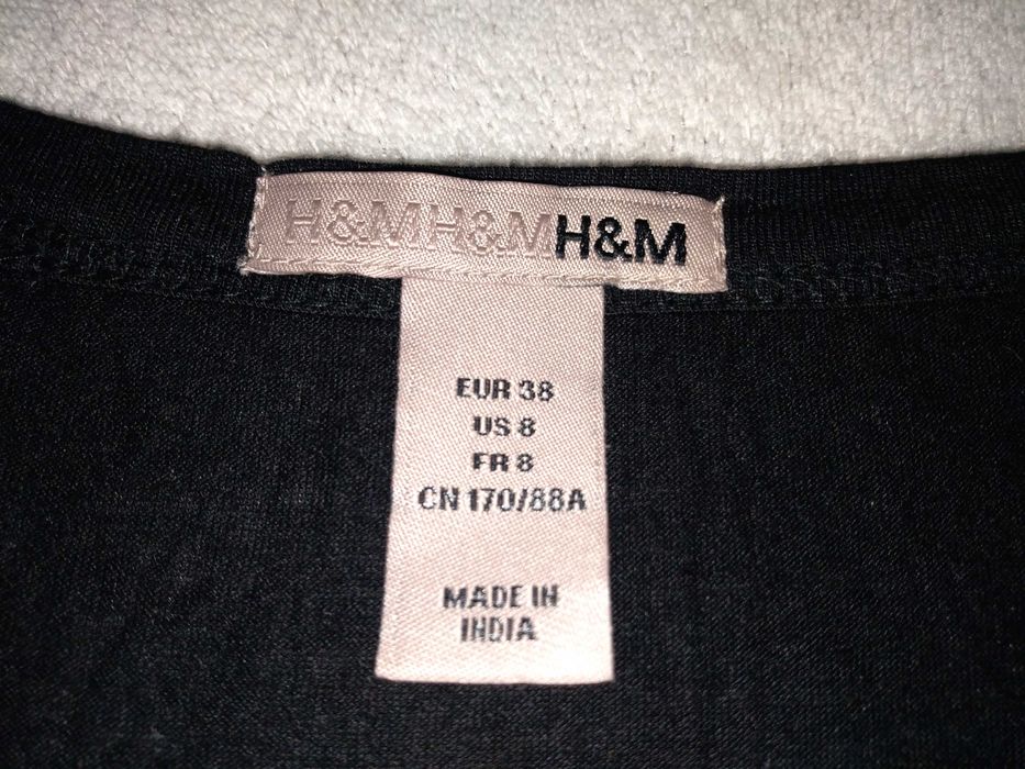 Piękna czarna sukienka H&M z cekinami