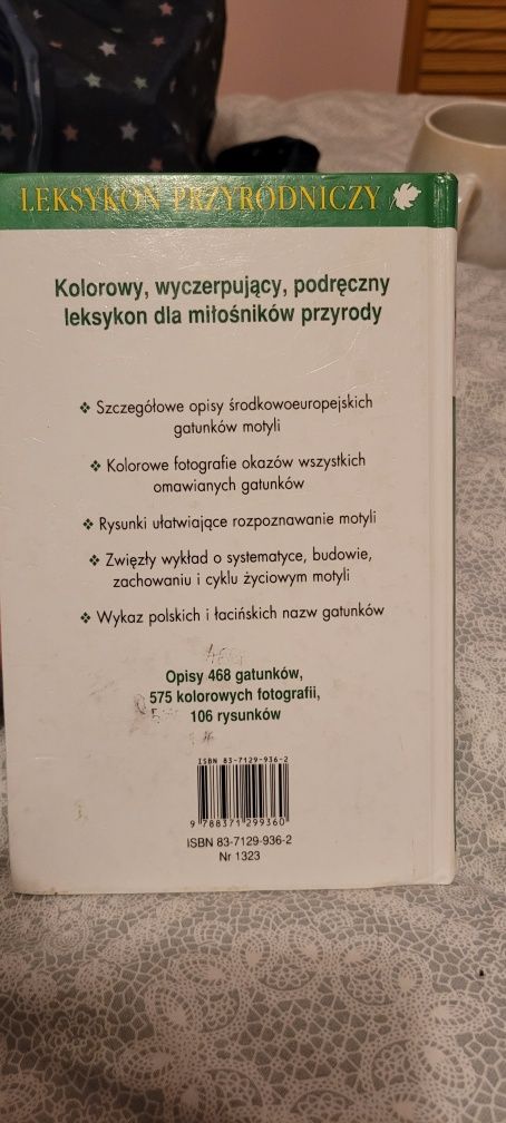 Leksykon przyrodniczy, Motyle