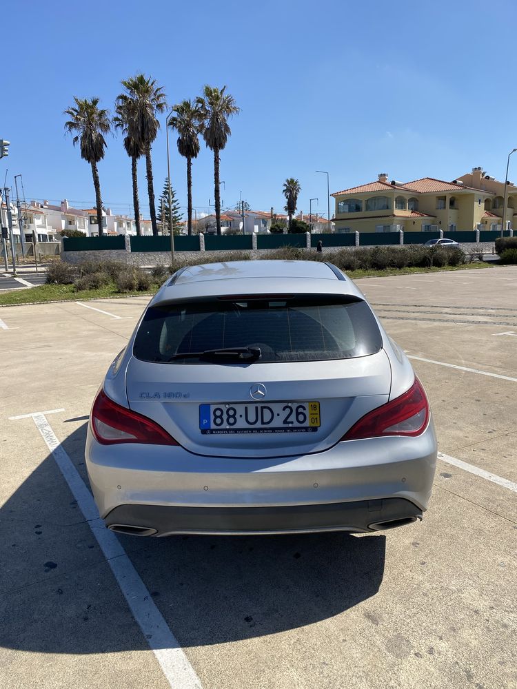 Mercedes Benz CLA 180d Shooting Brake Urban