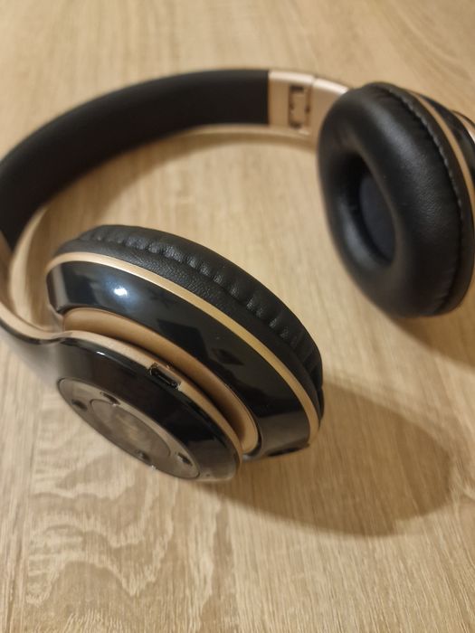 Bezprzewodowe słuchawki nauszne Bluetooth