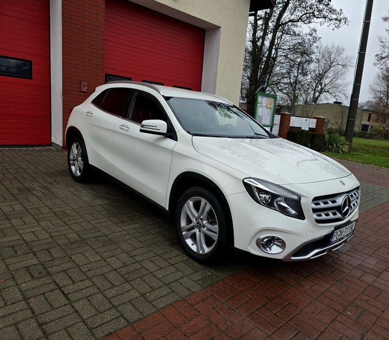 Mercedes gla 250 4 matic navi podgrzewane fotele kamery zamiana
