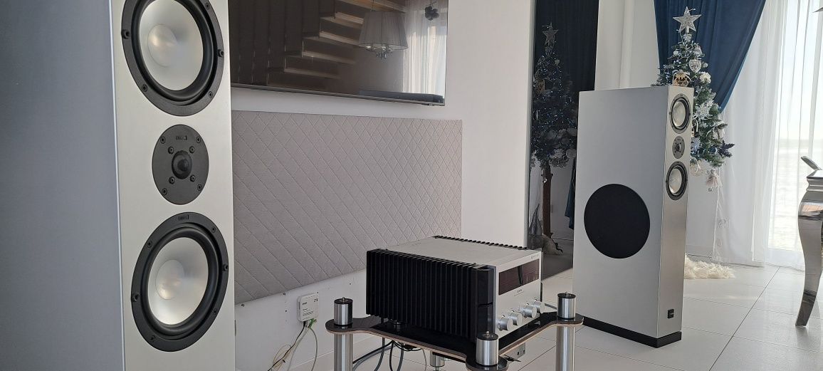 Canton Karat L800DC, CAV A8M, streamer Hi-Res, stolik Audio