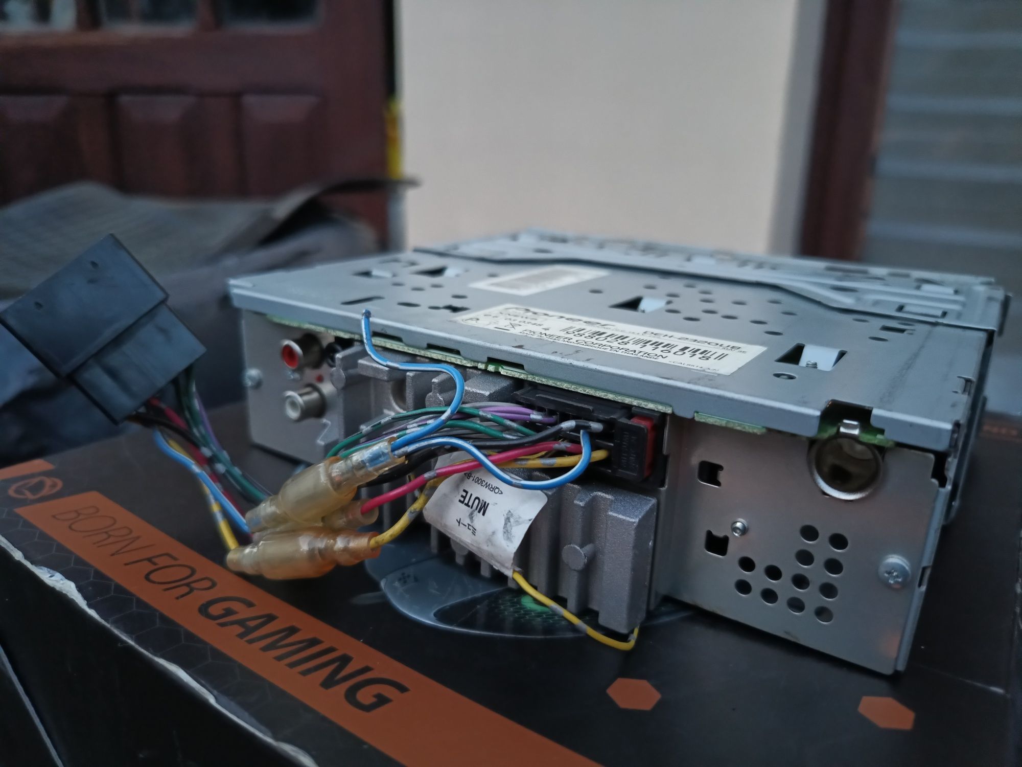RadioCDText PIONEER MOSFET4x50W USB MP3 ID3-Tag Bass Subwoofer EQ3 ISO