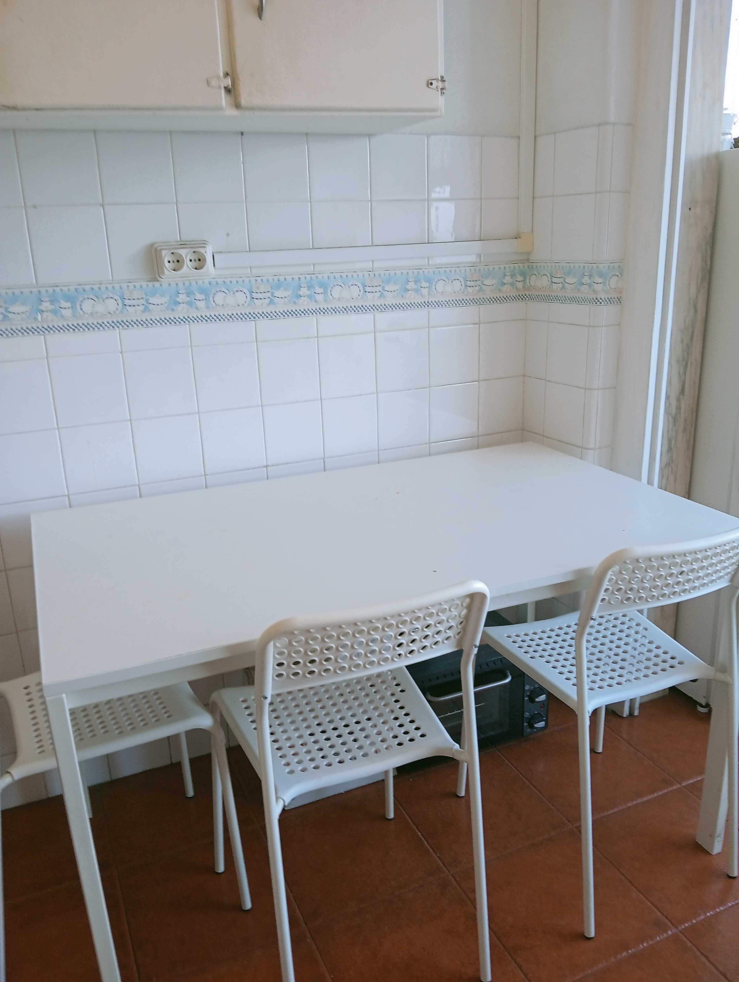 URGENT SALE – Household Items – Price Negotiable – Must Pick Up