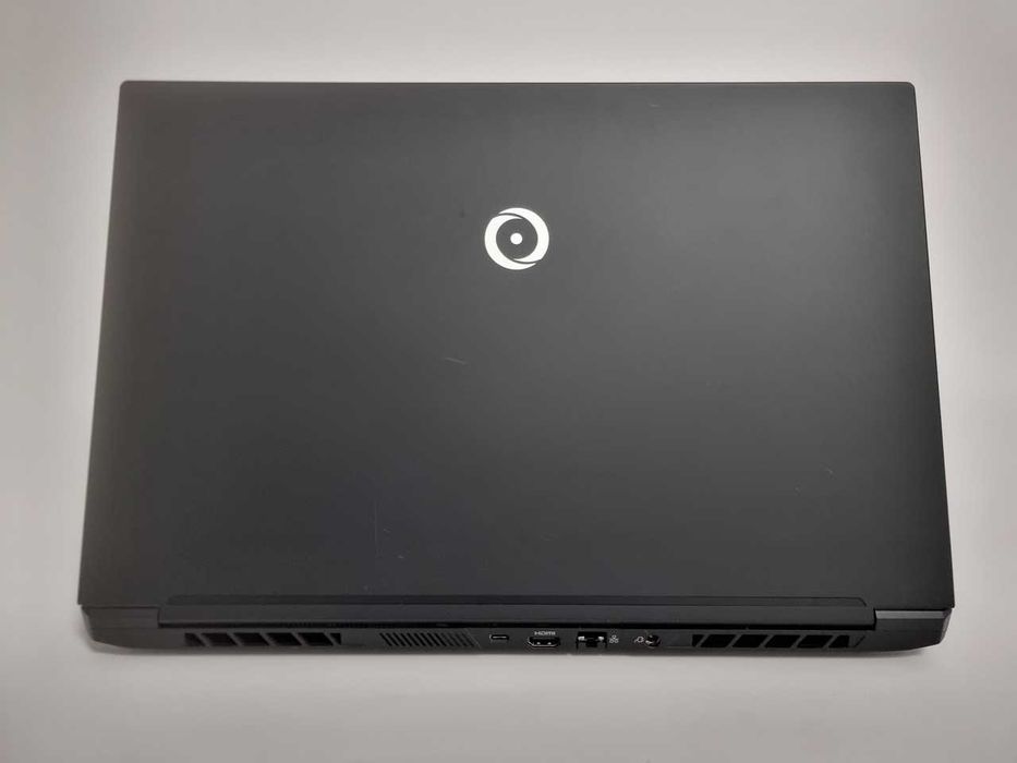 Maingear Vector PRO 17 R9 6900HX/RTX 3070TI/RAM 32GB/SSD 512GB/165Hz