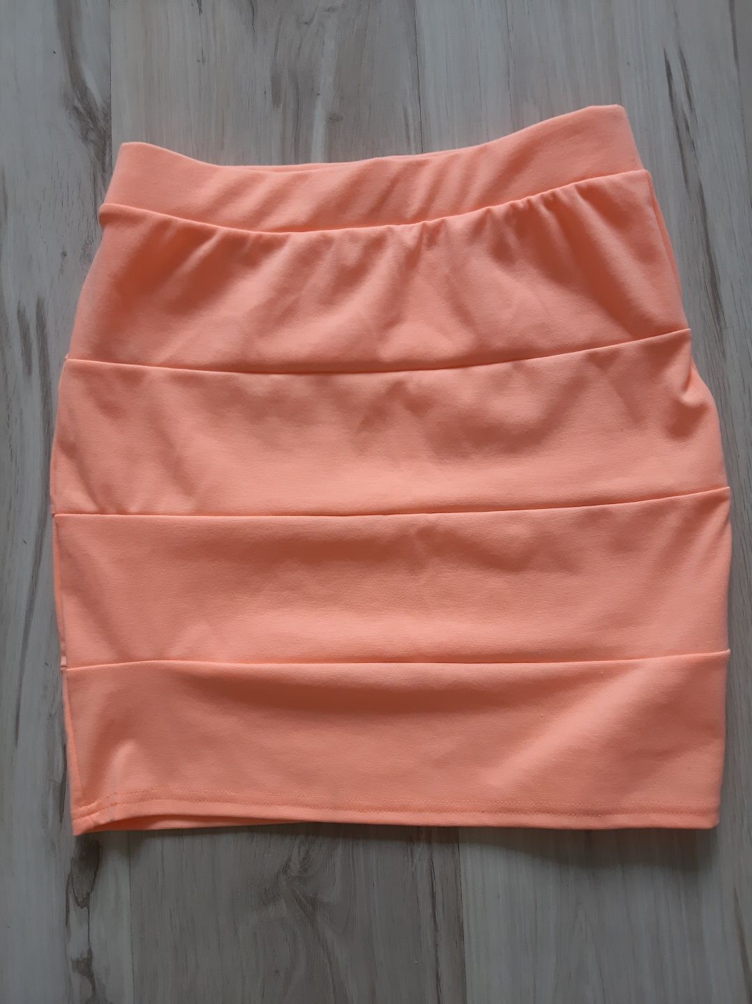 Neonowa morelowa spódniczka mini XS/S