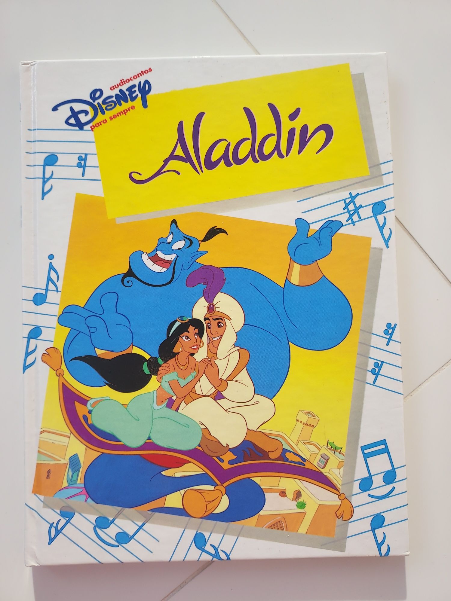 Livro infantil " Aladdin"
