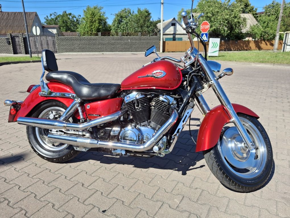 Продаю Honda Shadow vt 1100c2 Sabre