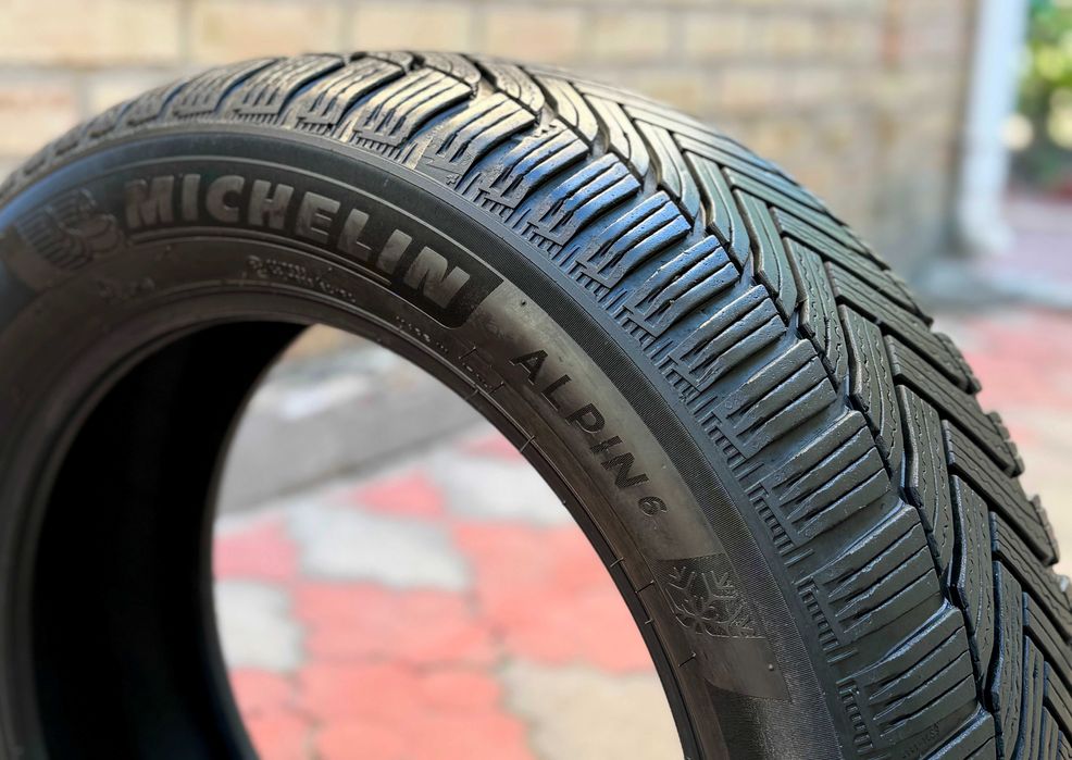 Зимові Michelin Alpin 6, 215-55-R16, 7мм. 2022р