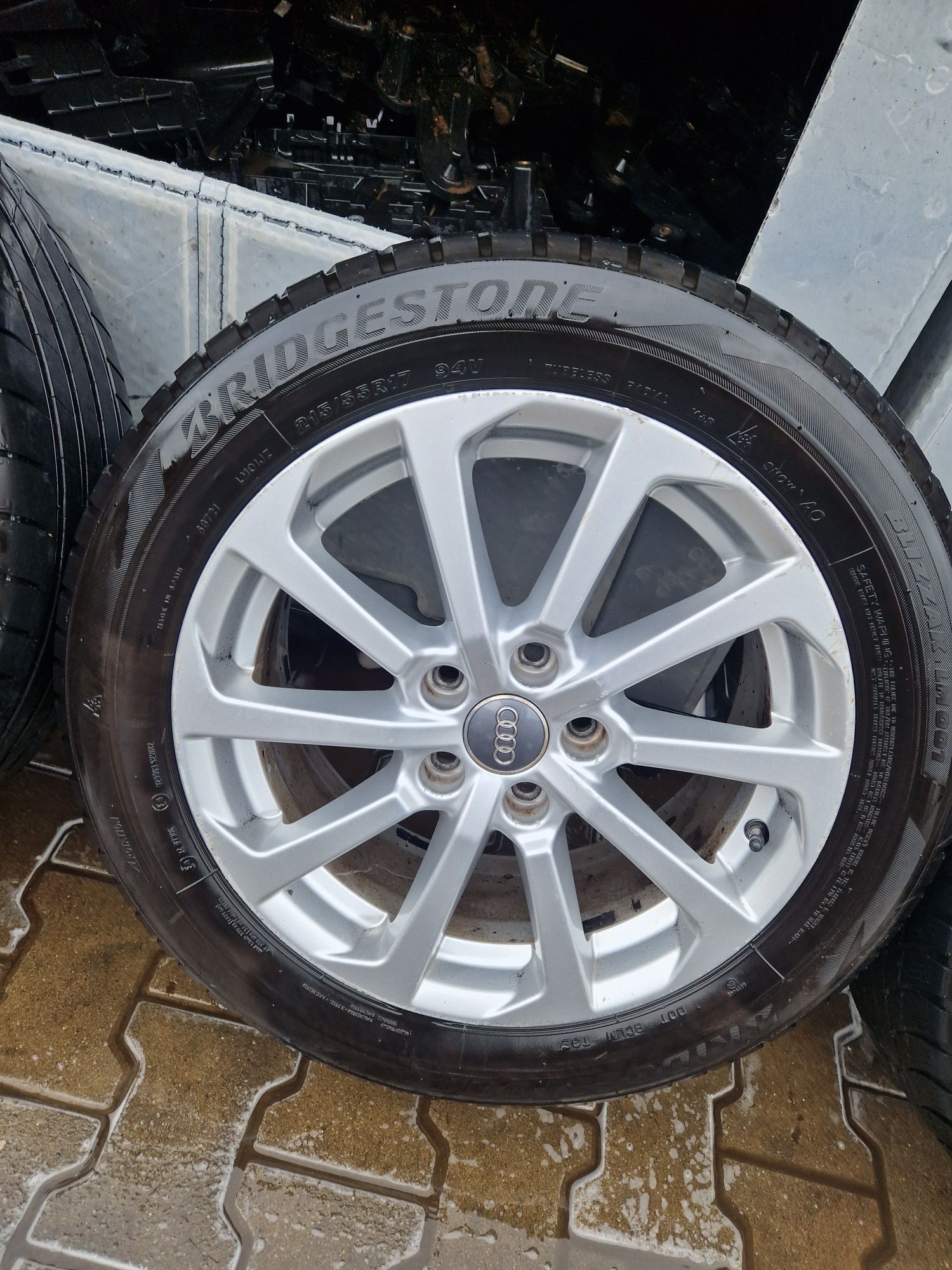 Oryginalne Koła Audi A3 8V0 215/55R17 Bridgestone zima 4mm 18r.