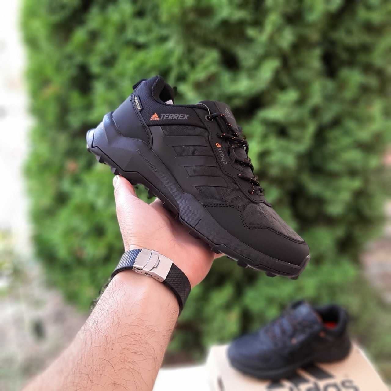 Чоловічі кросівки Adidas Terrex чорні з помаранчевим 11357 ЗНИЖКА