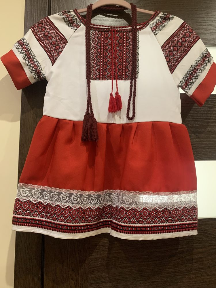 Вишиванка для дівчинки