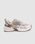 Жіночі кросівки Nike V2K Runtekk бежевий з коричневим C-01187 ТОП