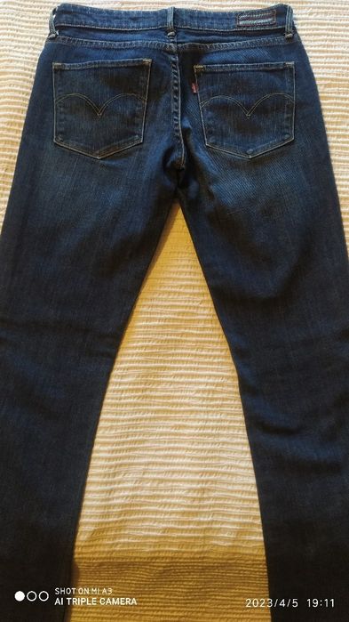 Jeans Levis bootcut 25