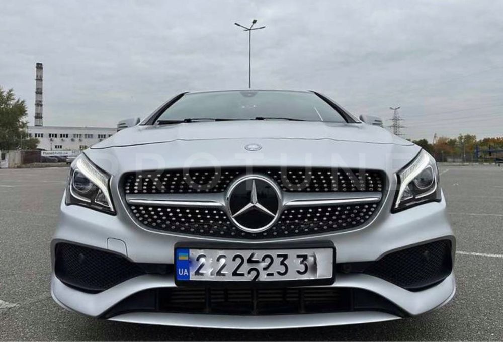 Бампер передний AMG решетка радиатора Mercedes CLA W117