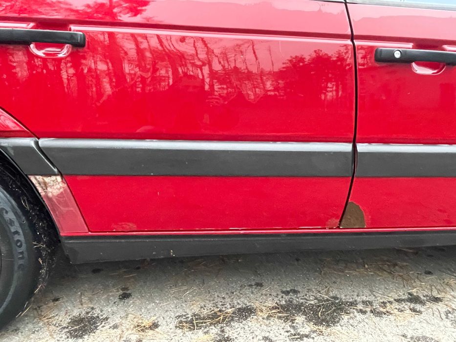 Volkswagen Passat B3 (1993) - 2.0 Инжектор, АКПП, Кондиционер