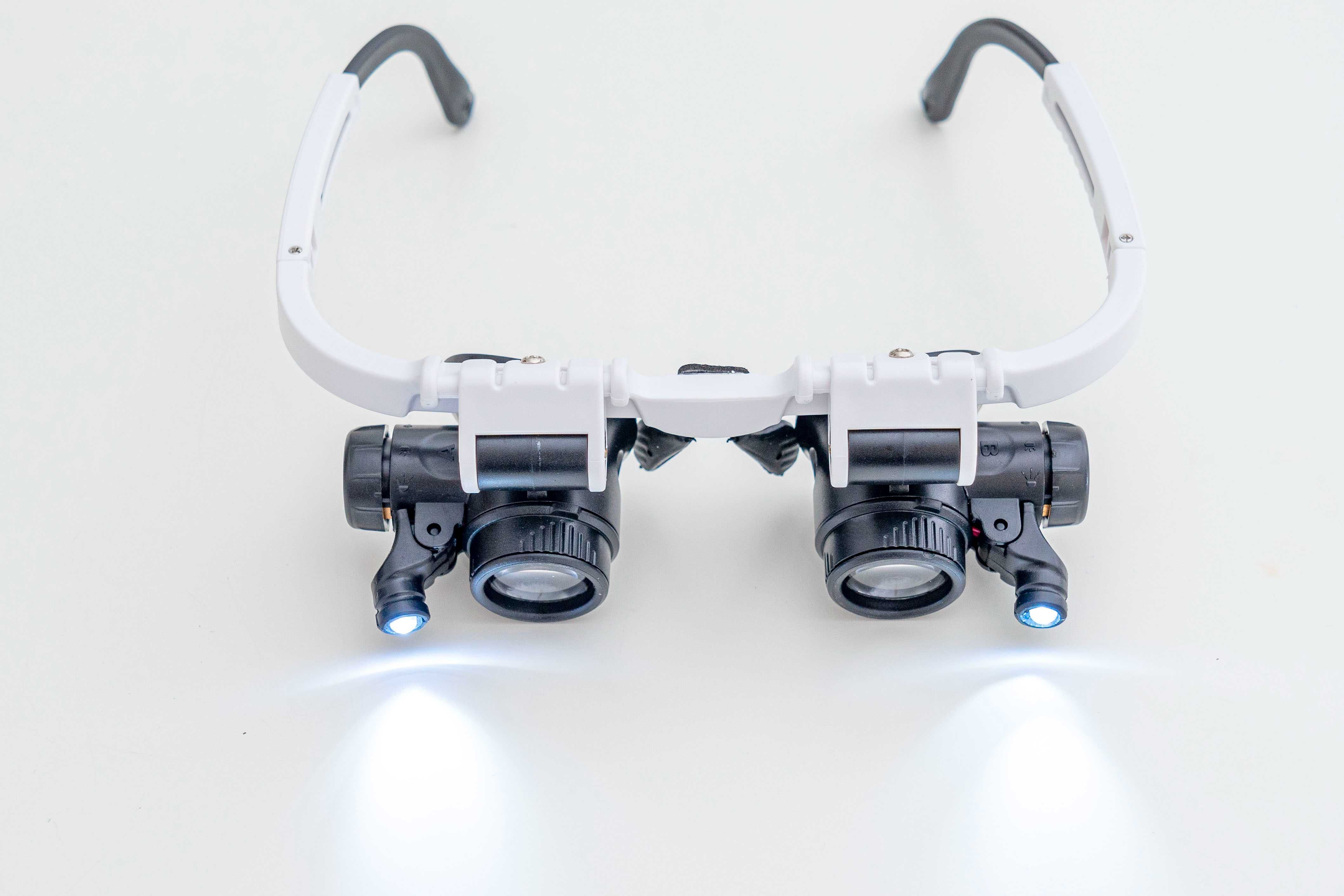 Óculos com lupa e luz LED frontal para trabalhos minuciosos