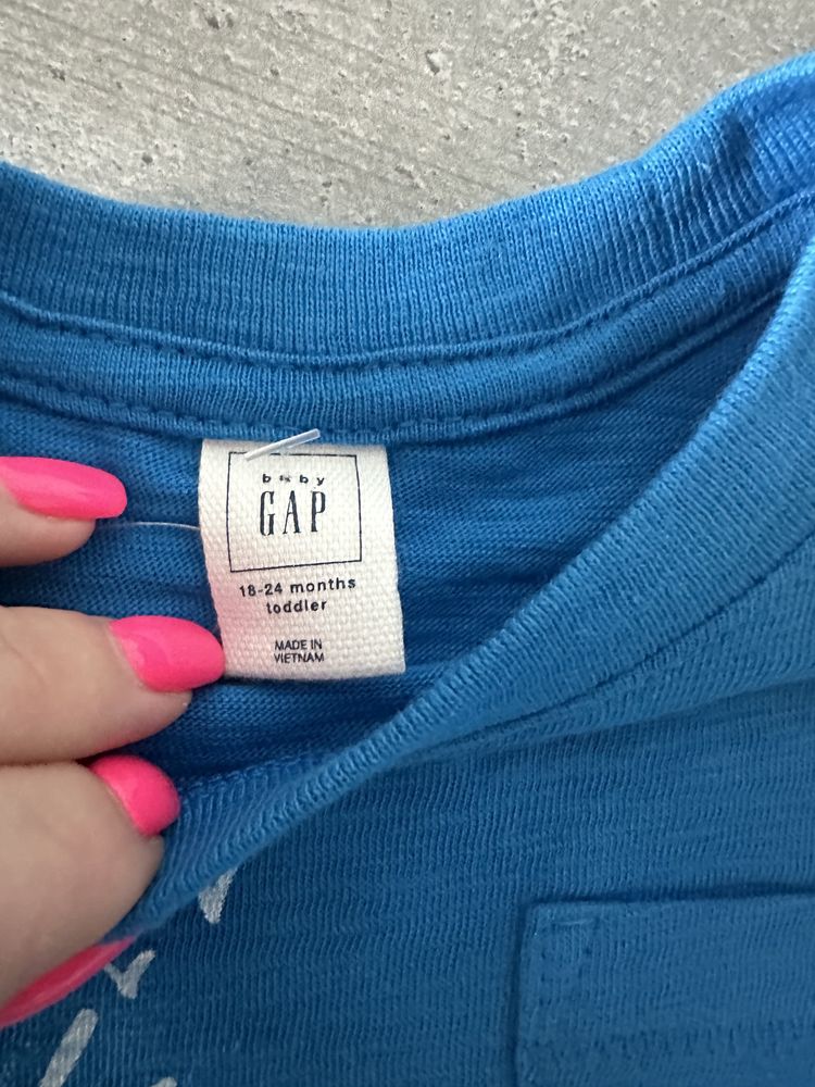 Футболка GAP 18-24 міс  синього кольору