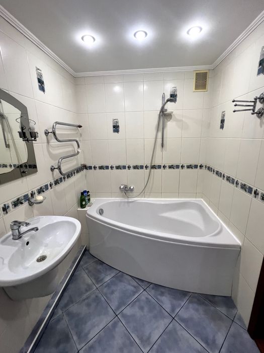 Оренда 3 кімнатної квартири в центрі міста