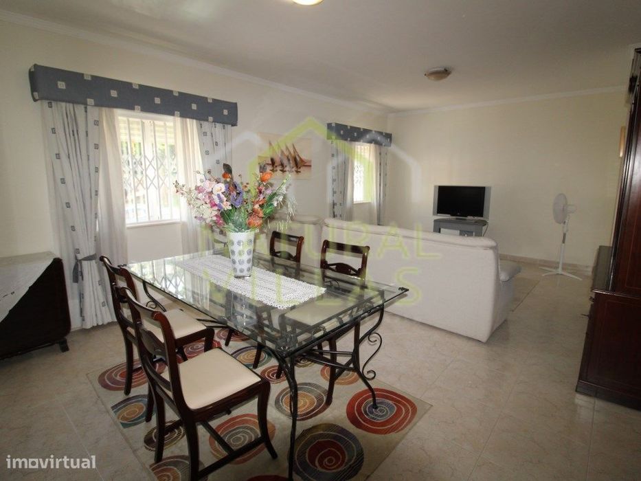 Apartamento T2 mobilado e equipado em Faro
