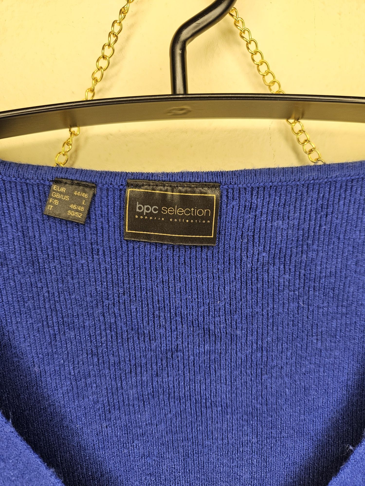 Sweter z marszczeniem