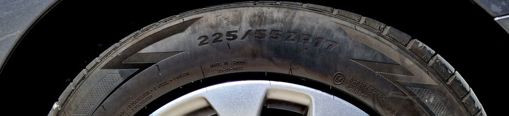 Jantes originais nercedes 17 c/pneus igual novos
Só tenho 10 Pernes !