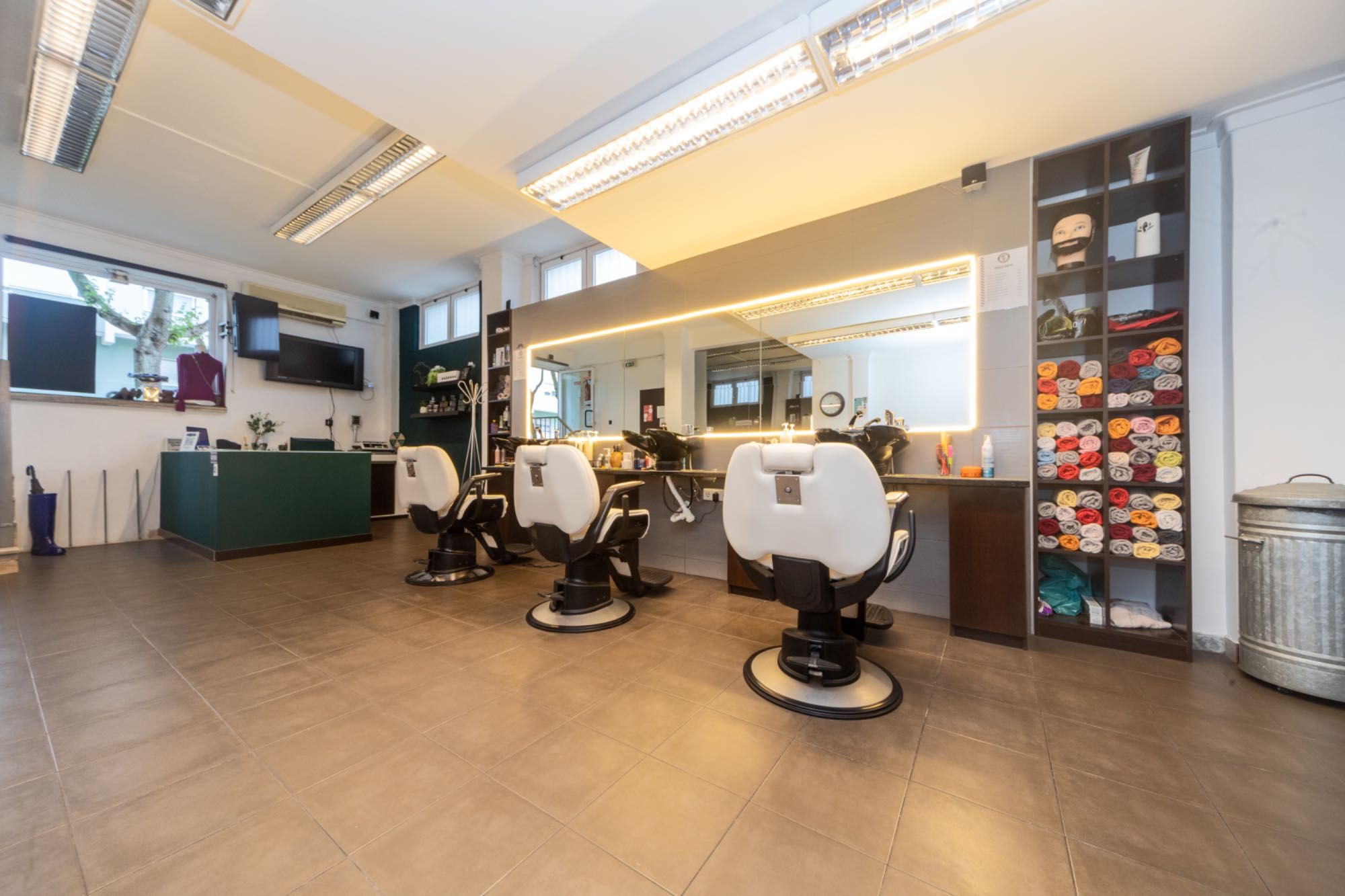 Trespasse de Barbearia com carteira de clientes ativa