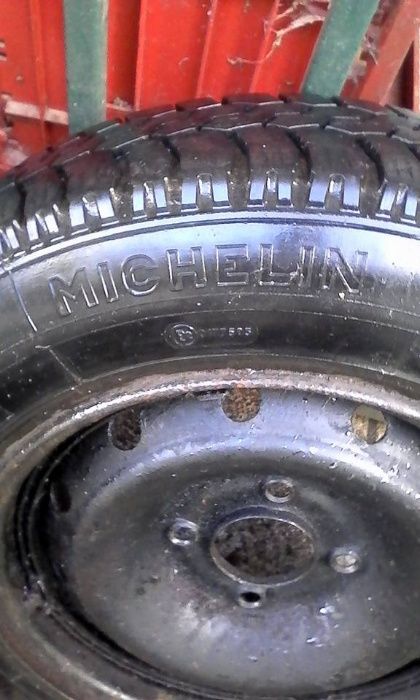 Pneus Michelin 145 R 13 74 S e 3 Pneus e 3 Jantes .