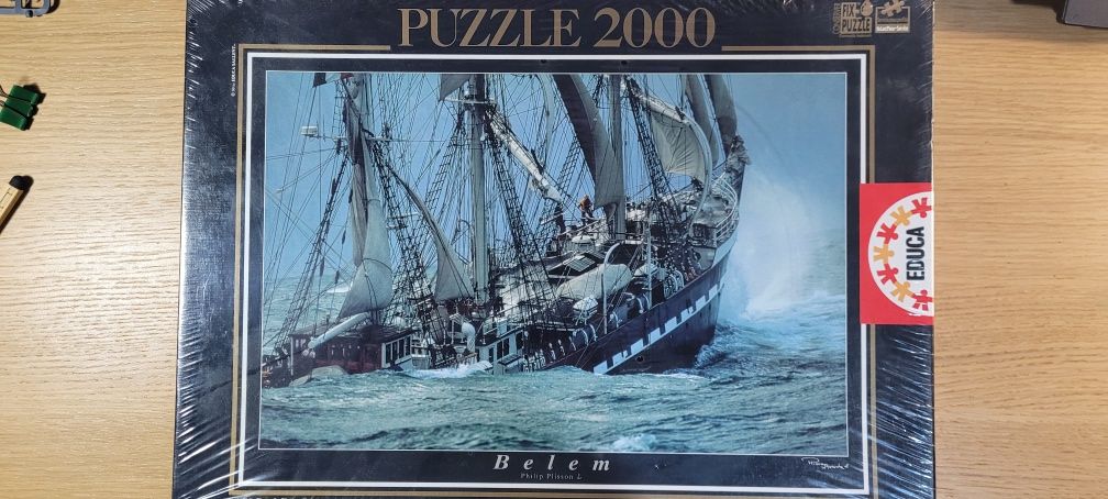 Puzzle 2000 peças novo