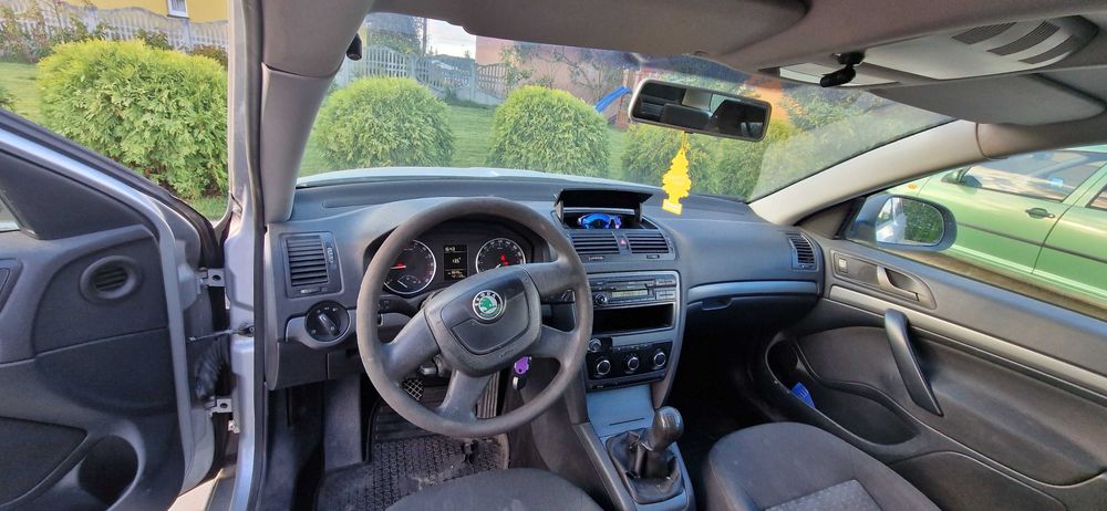 Skoda octavia 1.6 2011