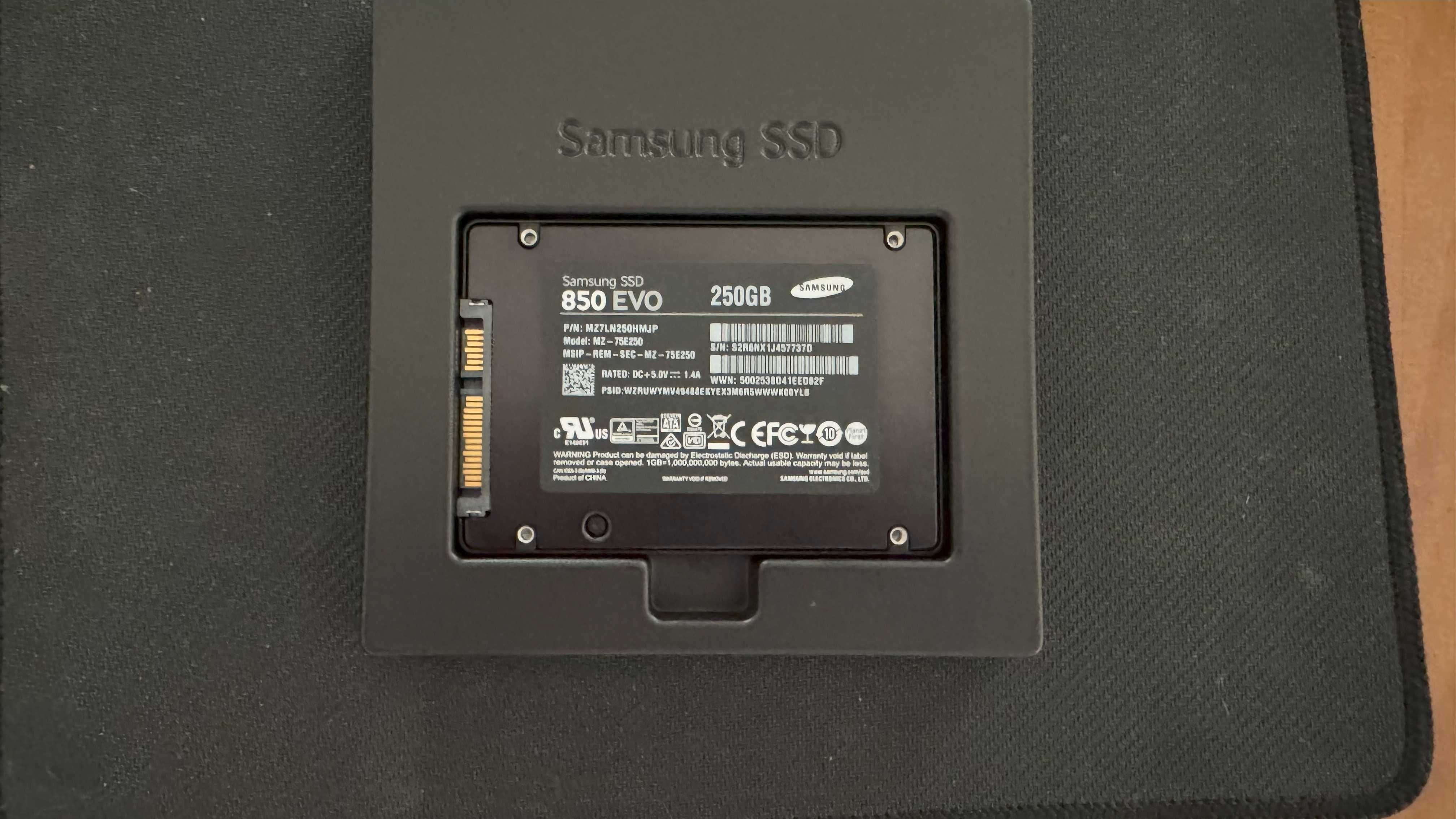 Disco SSD Interno SAMSUNG 250GB 860 EVO 250 GB