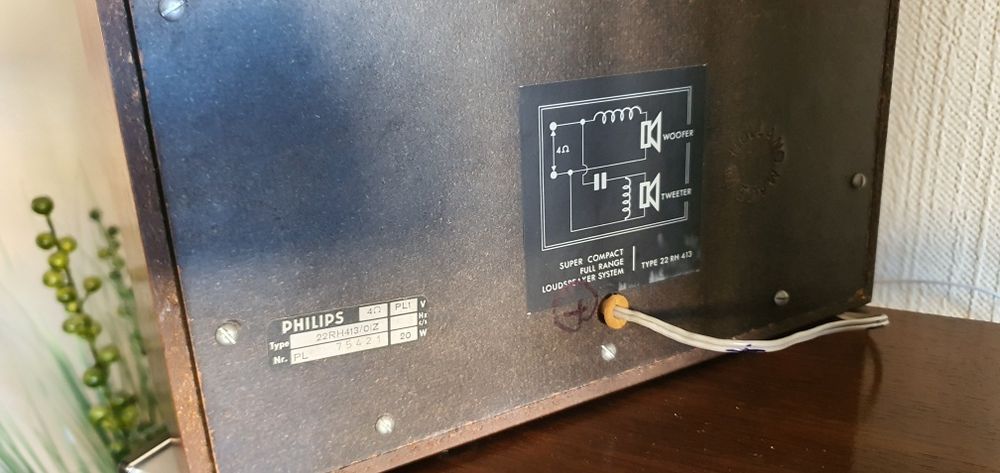 Amplituner PHILIPS 702 plus kolumny